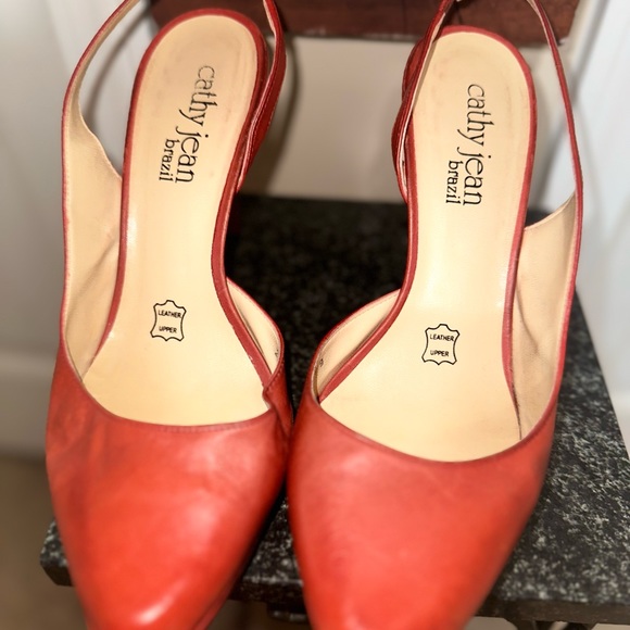 Red sling back heels with leather upper material - Picture 10 of 11